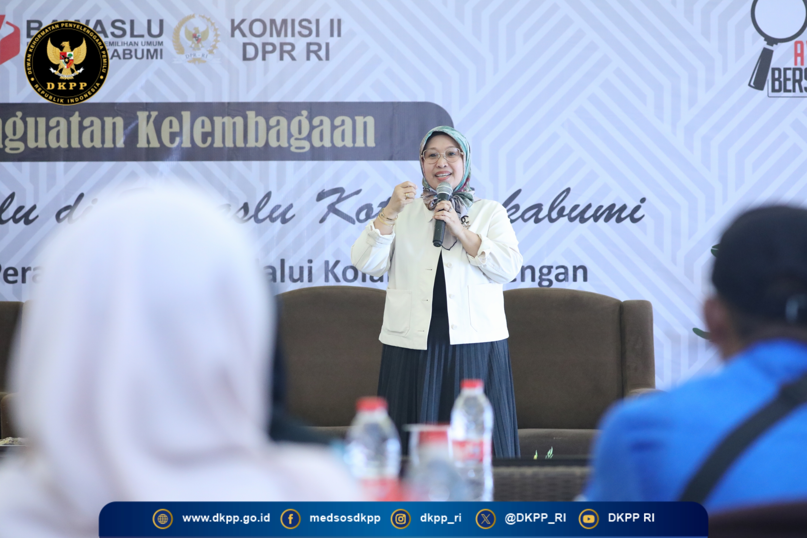 Ratna Dewi Pettalolo Politik Uang adalah Kejahatan Demokrasi