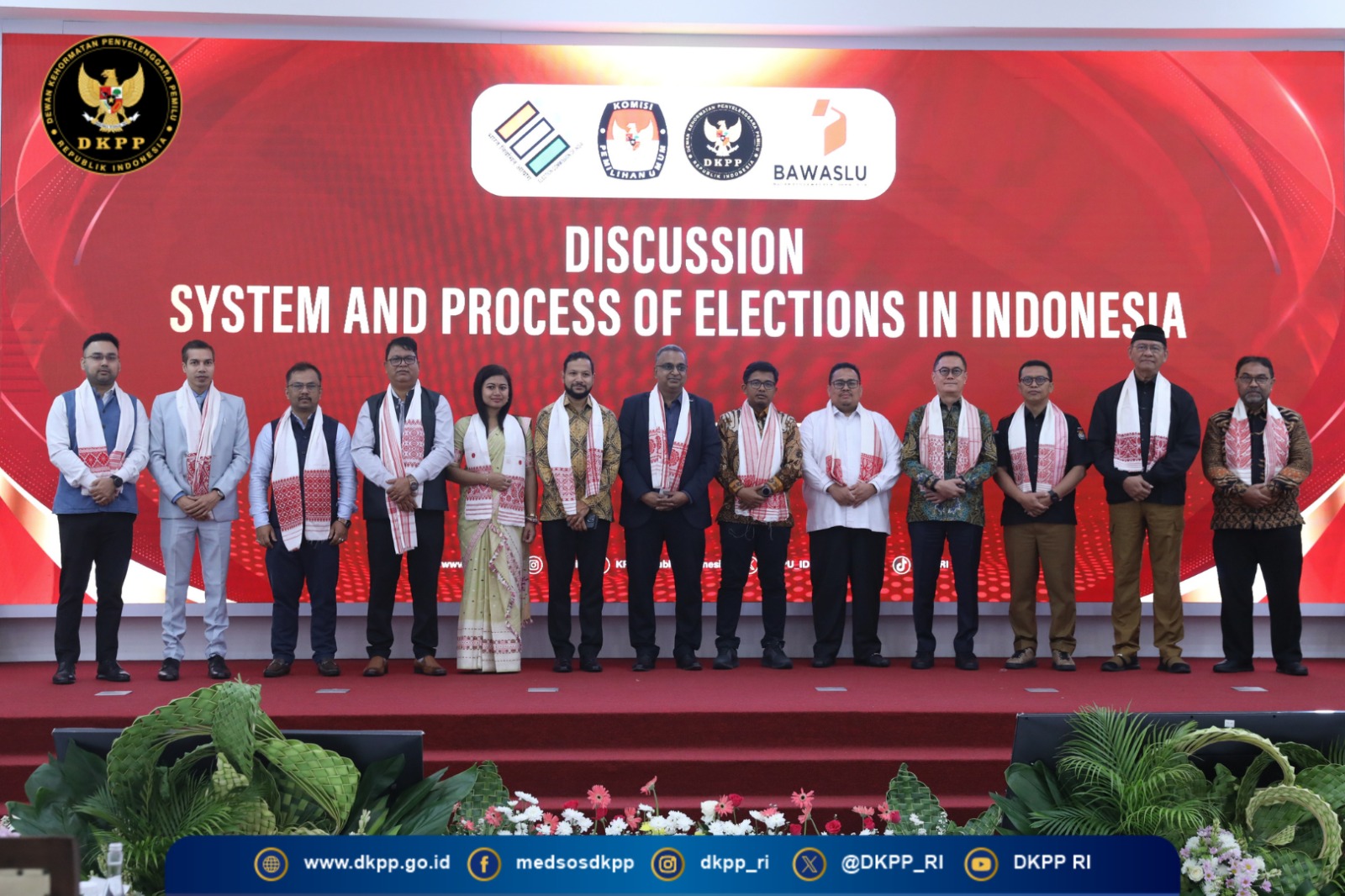 Foto Bersama Kegiatan Diskusi Bersama ECI dan IIIDEM