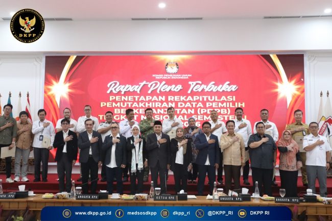 Rapat Pleno Terbuka Penetapan Rekapitulasi PDPB KPU RI